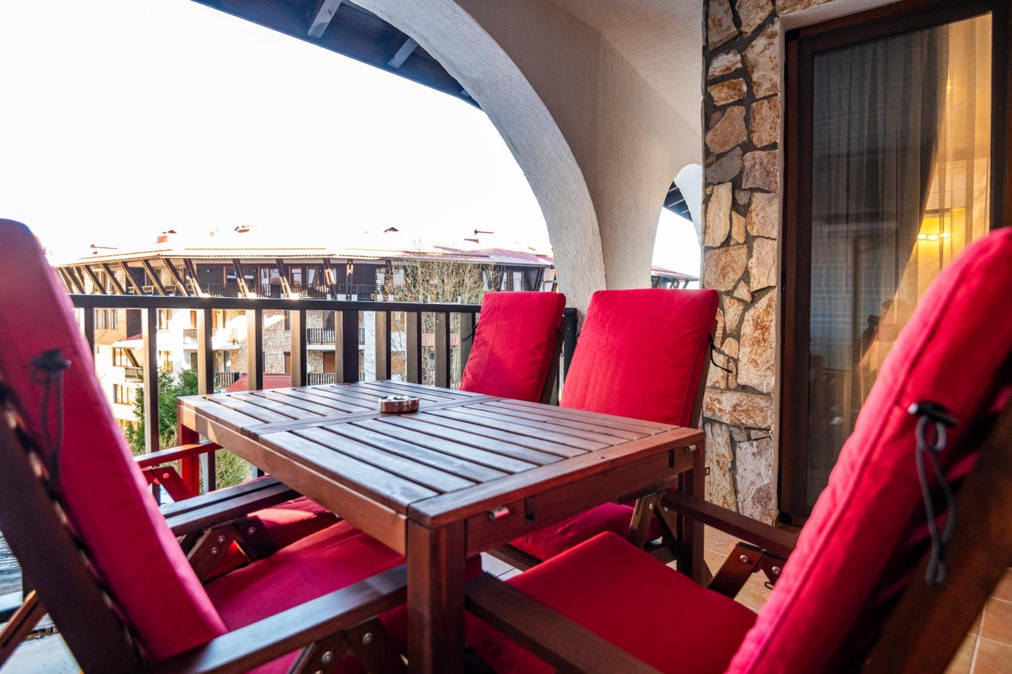 Luxe Apartment Grand Monastery In פמפורובו מראה חיצוני תמונה