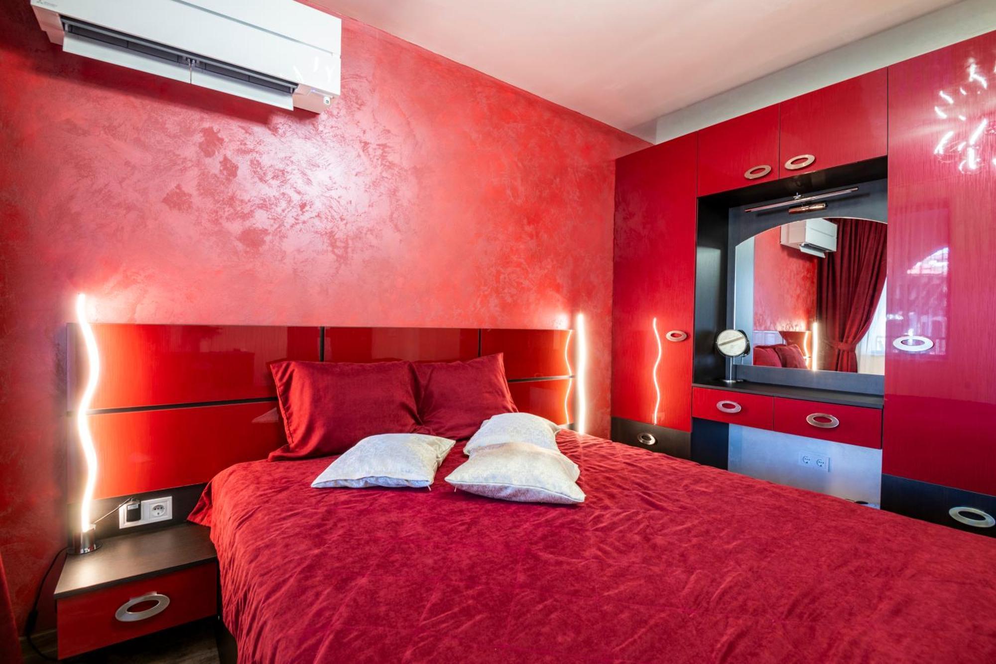Luxe Apartment Grand Monastery In פמפורובו מראה חיצוני תמונה
