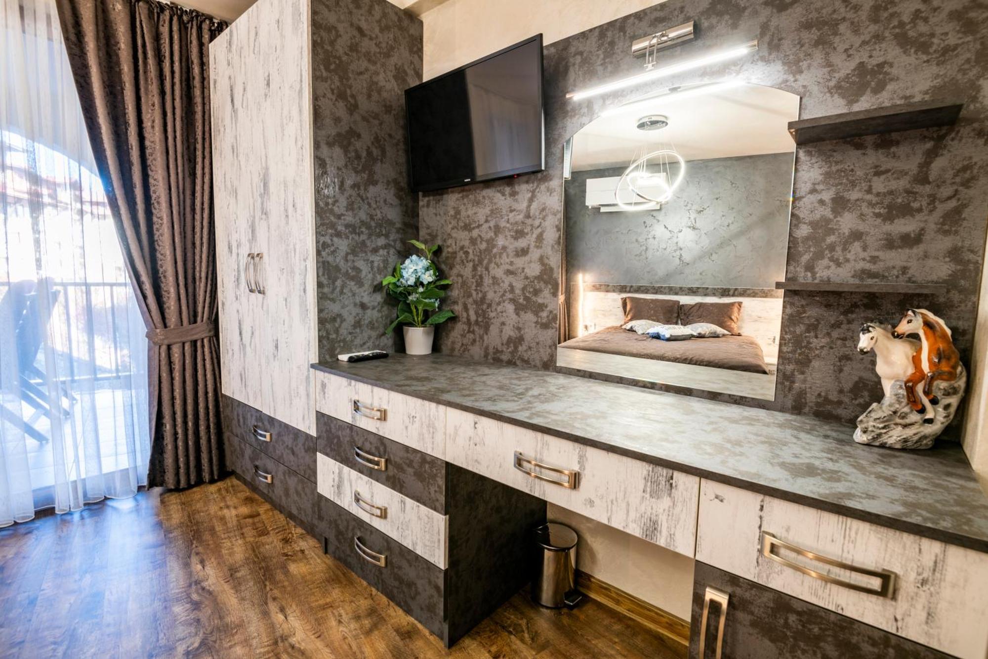 Luxe Apartment Grand Monastery In פמפורובו מראה חיצוני תמונה